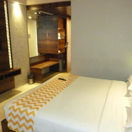 Hotel New Bengal Bombay Extérieur photo