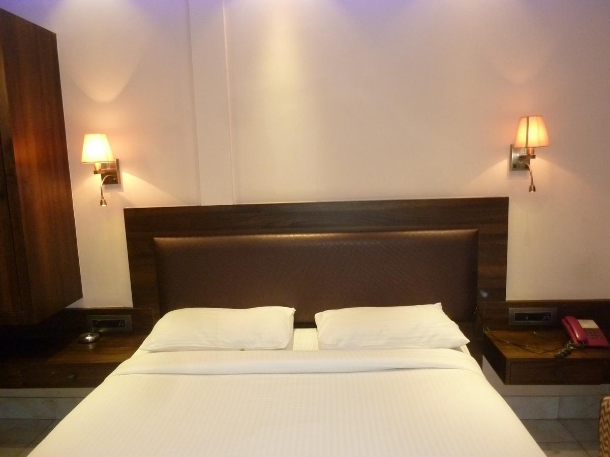 Hotel New Bengal Bombay Extérieur photo