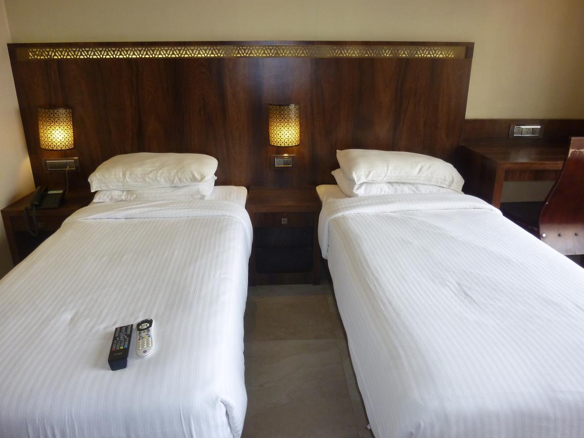Hotel New Bengal Bombay Extérieur photo